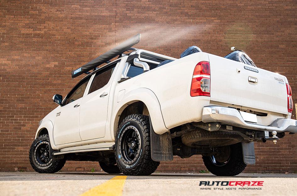 TOYOTA HILUX N70 4WD ANZA MATTE BLACK WITH ANTHRACITE RING